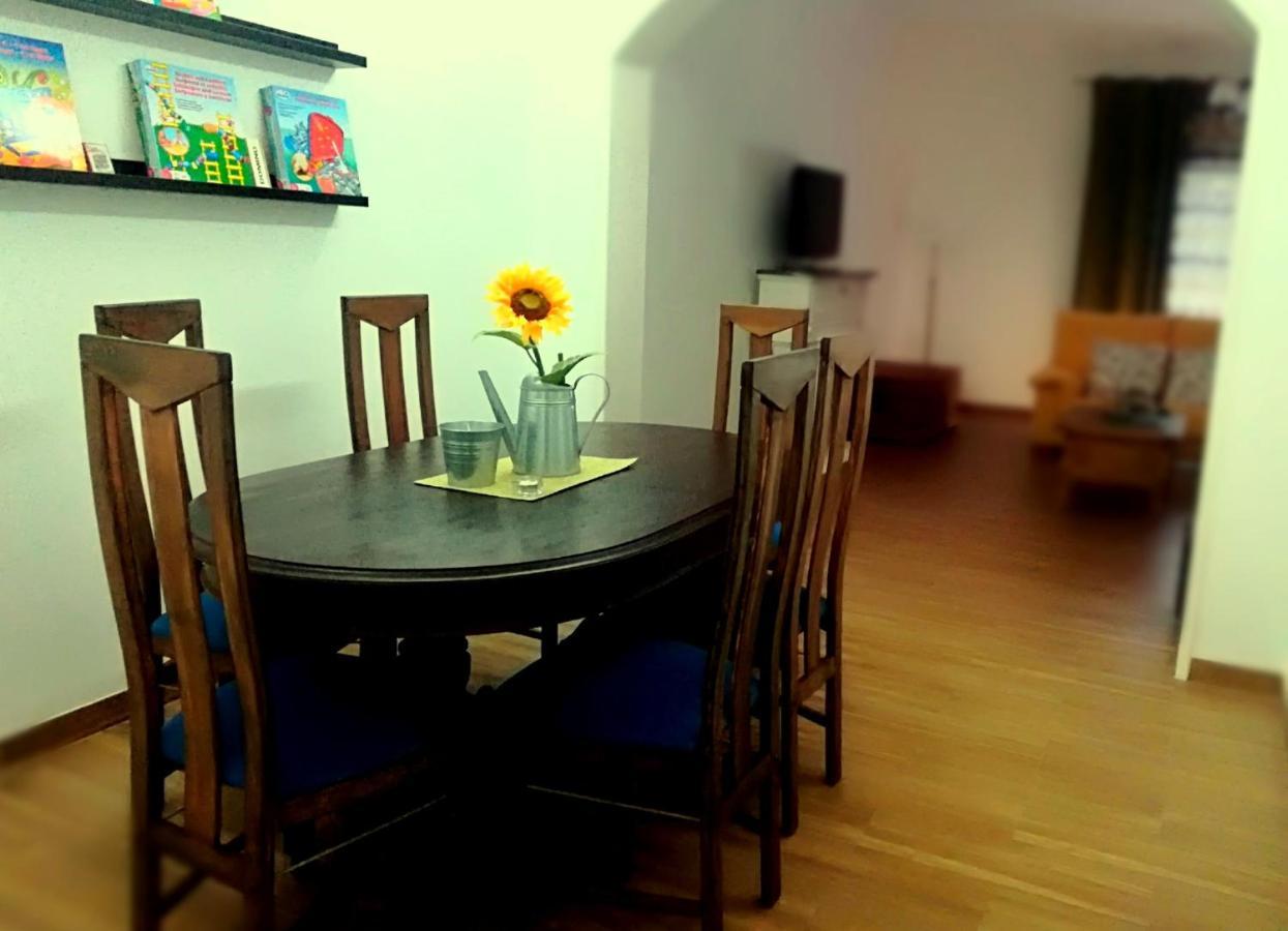 Tugaplace Bed and Breakfast Montijo Exteriör bild